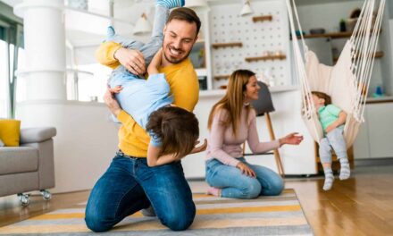 Familienalltag organisieren: 10 Lifehacks für weniger Stress und mehr Struktur