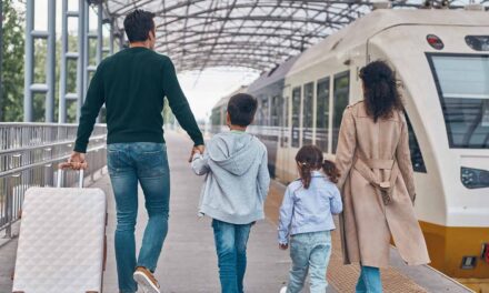 Aus Deutschland auswandern: Gesetzliche Pflichten, Steuern & Checkliste 2025