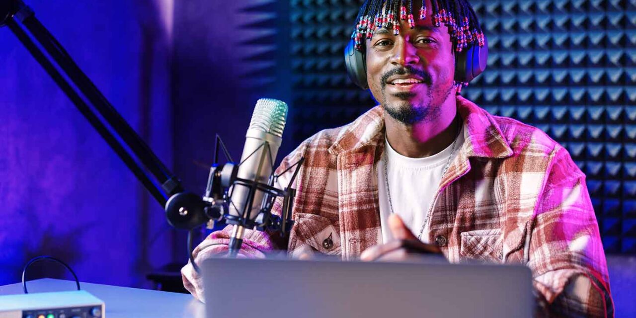 Geld verdienen mit Podcast – So monetarisierst du deine Show