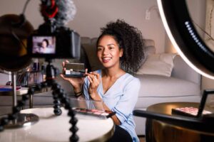 geld verdienen mit youtube strategien und tipps 2025